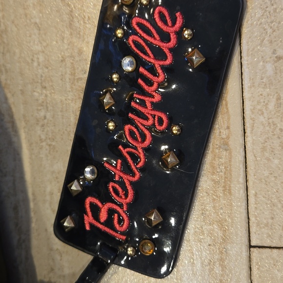 Betsey Johnson Betseyville Unique Clear Vinyl Tote with Removable Drawstring Bag - Picture 2 of 16